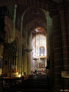 ÉVORA (Portugal): Interior da nave Central da Sé Catedral de Évora.
