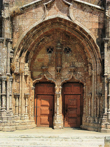 SETÚBAL (Portugal): Portal do Convento de Jesus.