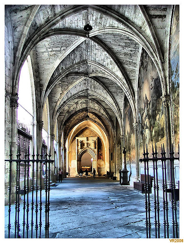 TOLEDO (Espanha): Claustro da Catedral.